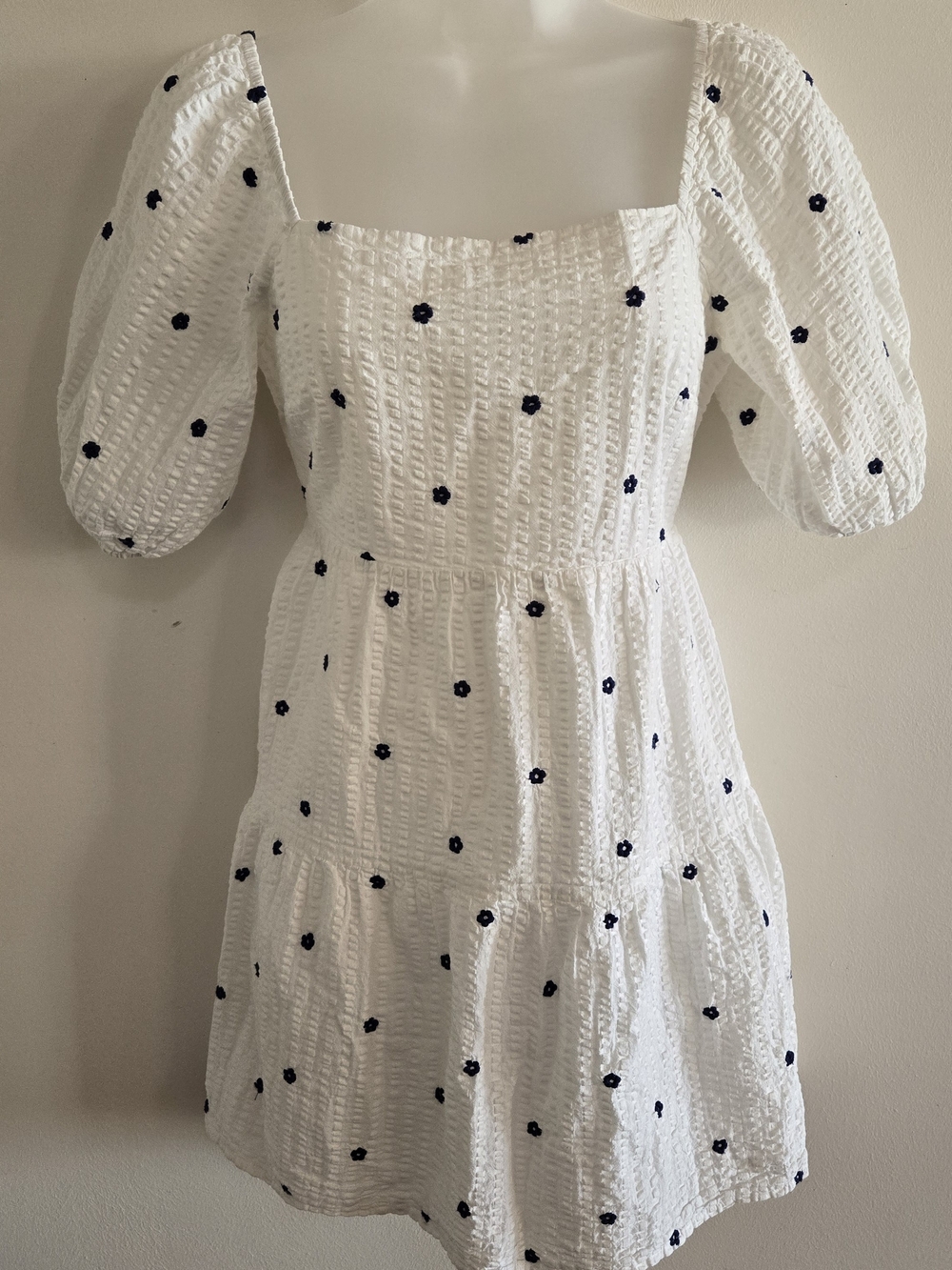 Rails White Floral Embroidered Seersucker Smocked Mini Dress Size S